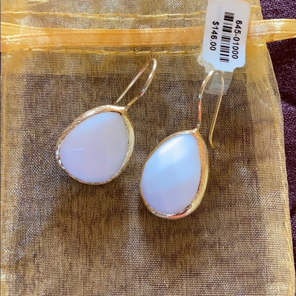Jewelry - White onyx earrings like Ippolita